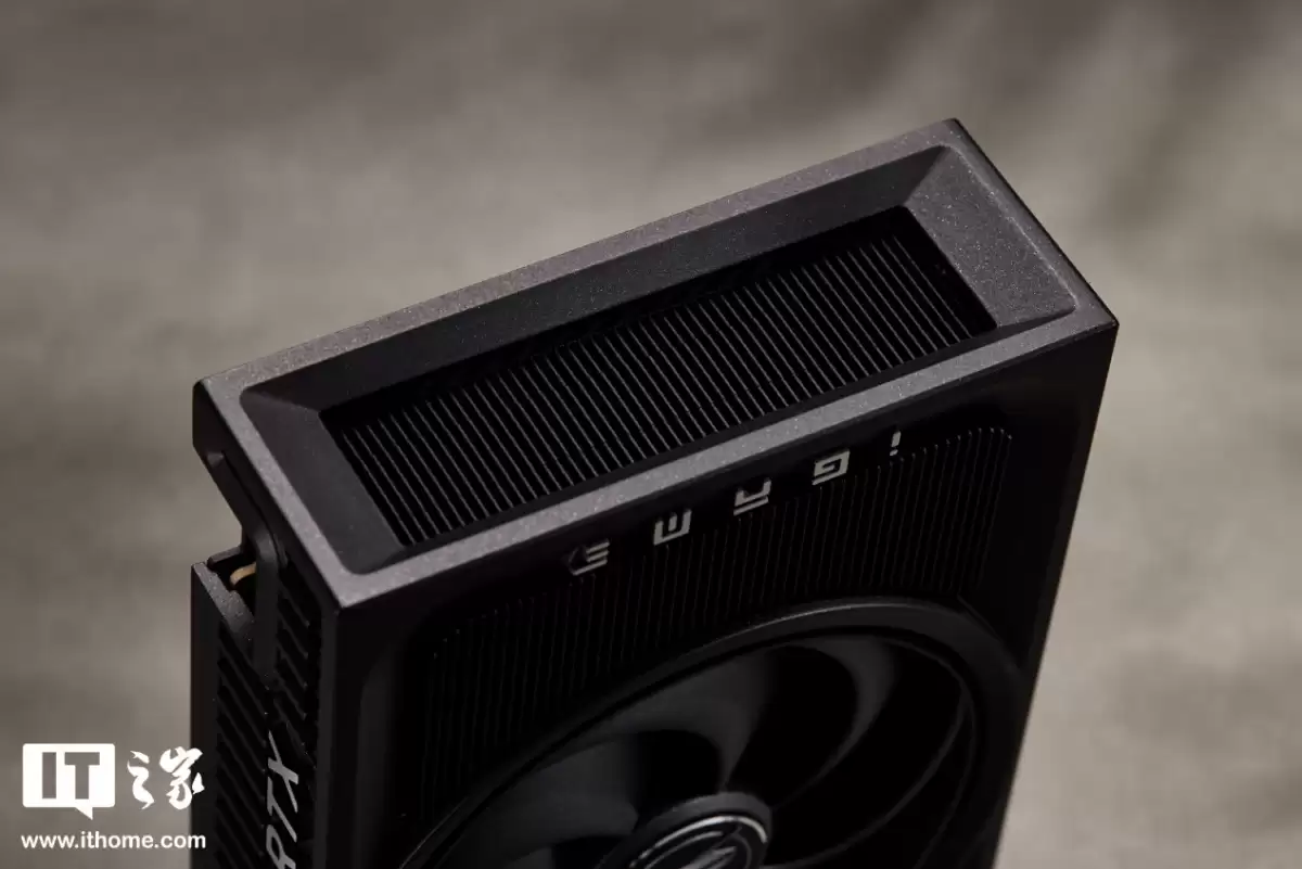 ��IT֮�������ҡ��߲ʺ� iGame GeForce RTX 5060 Ti Mini OC 16GB �Կ��������⣺С����ǿ����ITXС�������