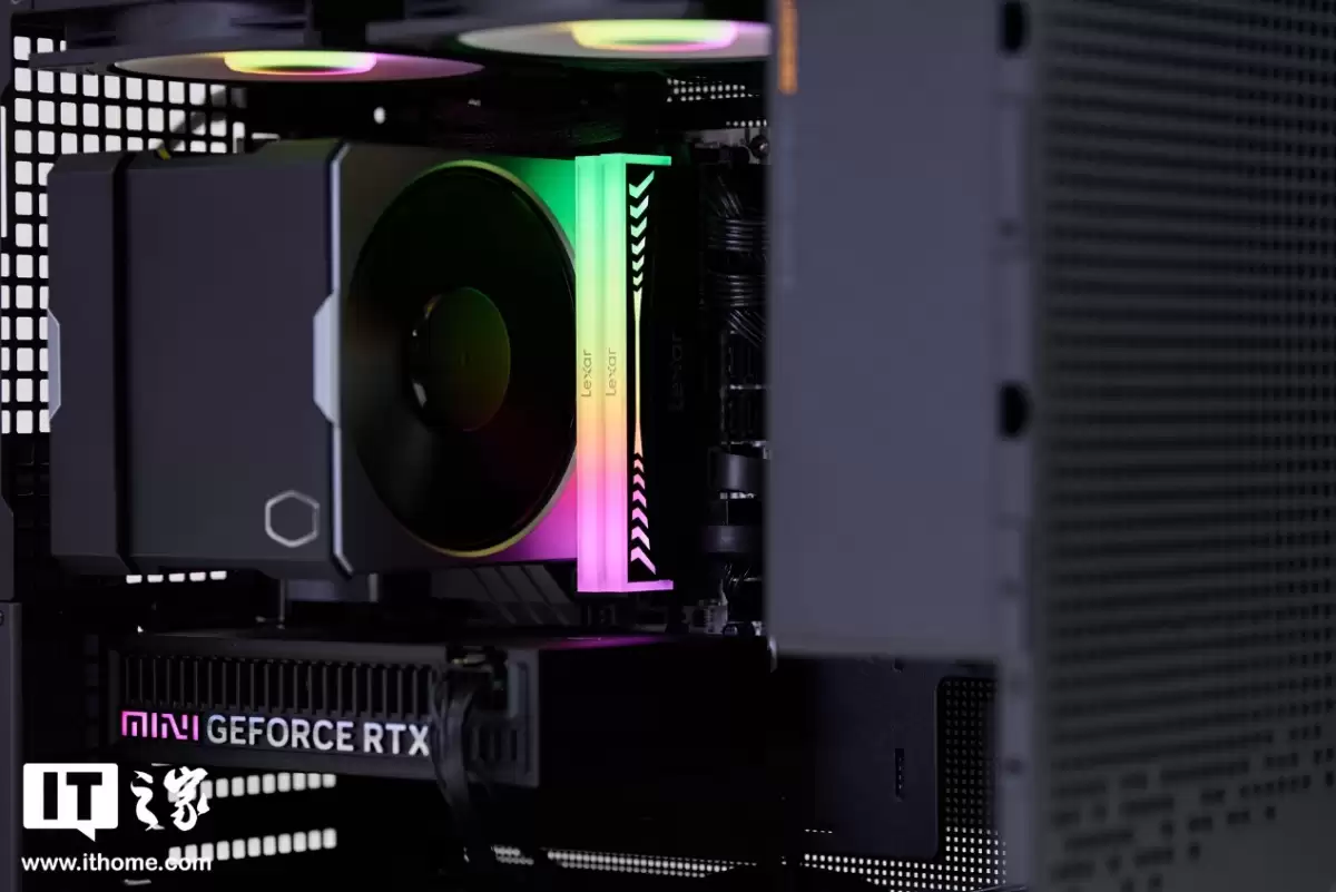 ��IT֮�������ҡ��߲ʺ� iGame GeForce RTX 5060 Ti Mini OC 16GB �Կ��������⣺С����ǿ����ITXС�������