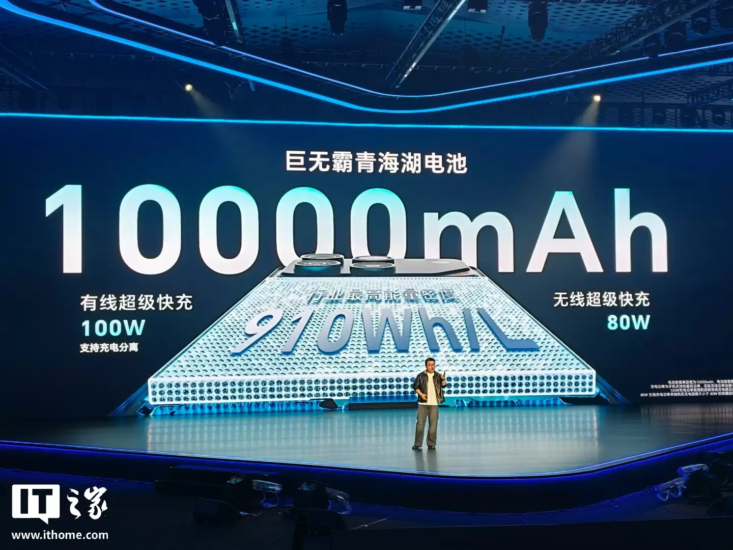 2599 Ԫ����ҫ WIN / RT ϵ���ֻ���ʽ��������������ɢ�����÷�����ơ�10000 ����ʱ���