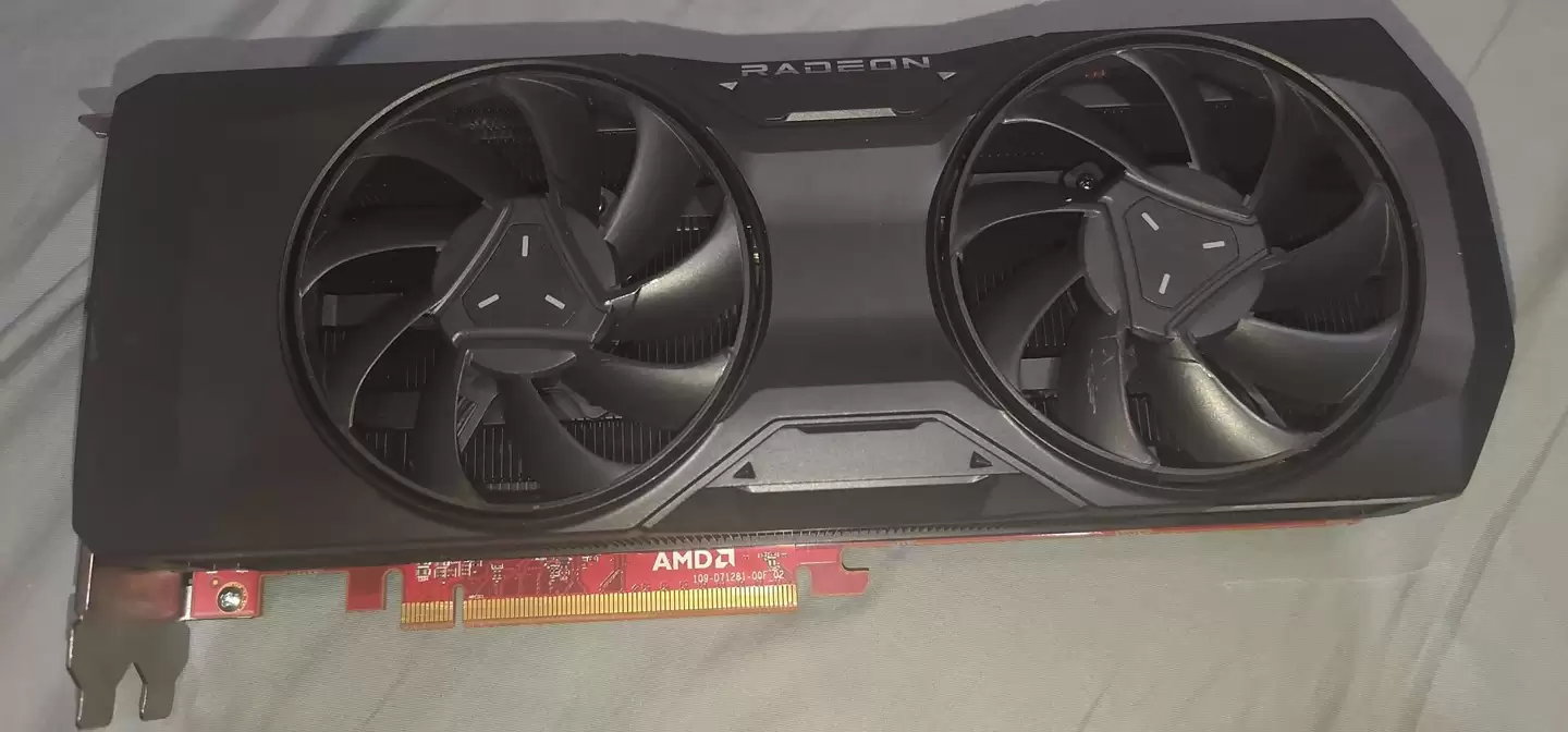 AMD Radeon RX 7700 XT �Կ�δ���� MBA�����桱ԭ���ع�