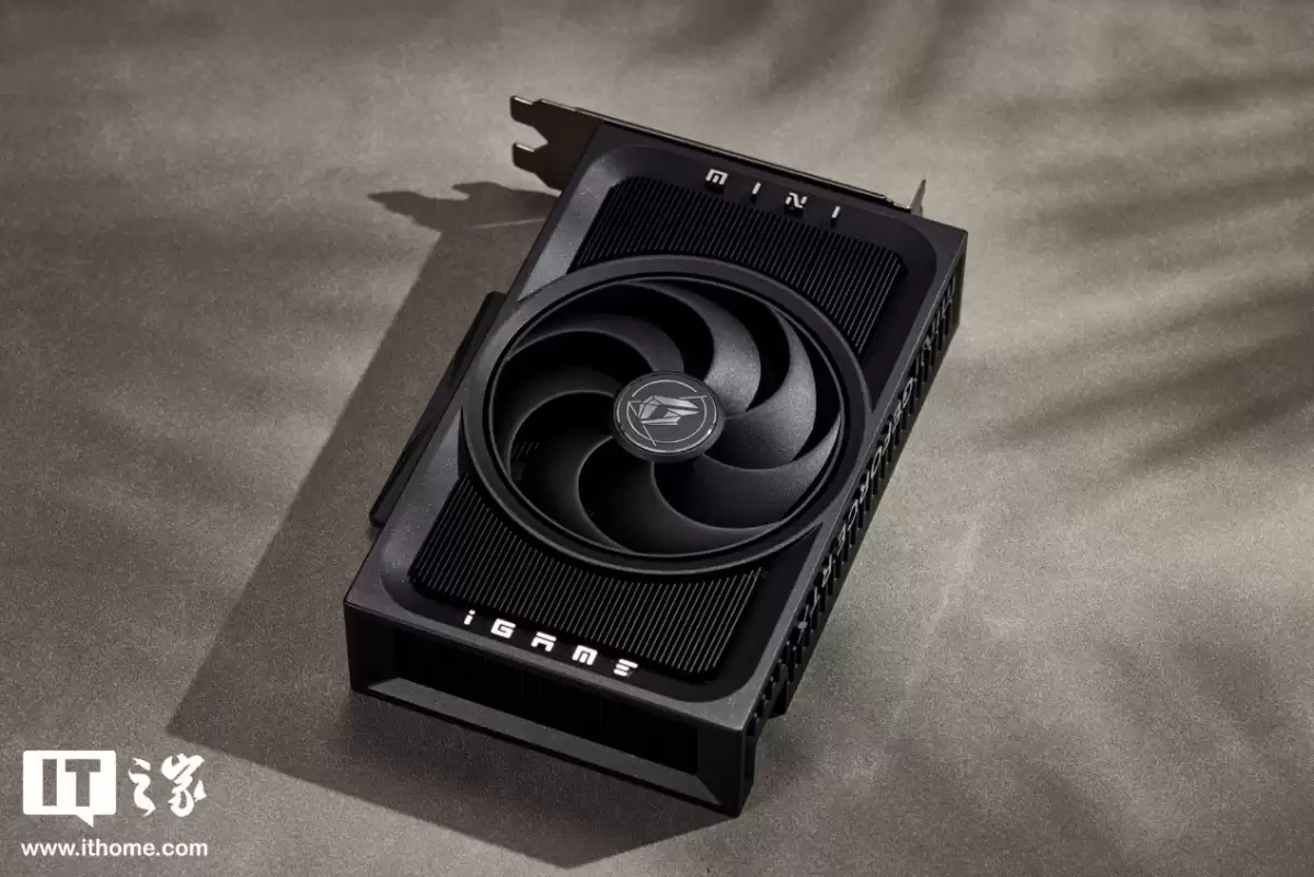 ��IT֮�������ҡ��߲ʺ� iGame GeForce RTX 5060 Ti Mini OC 16GB �Կ��������⣺С����ǿ����ITXС�������