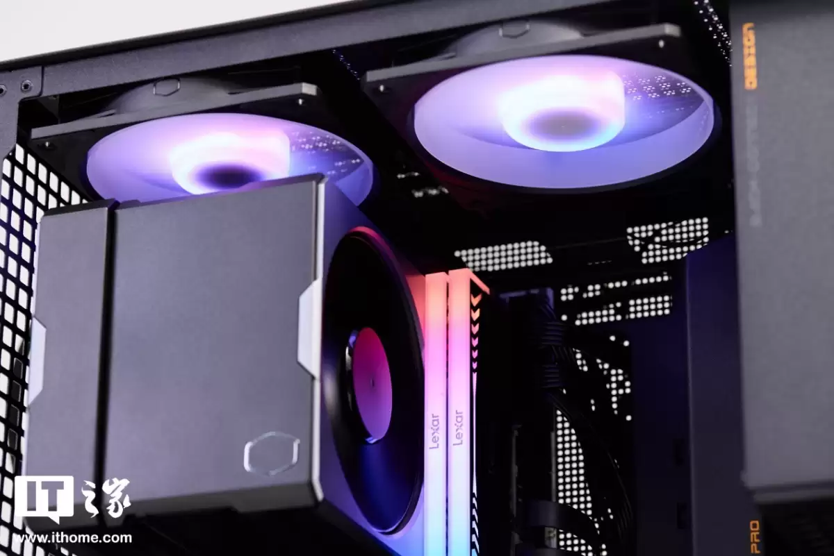 ��IT֮�������ҡ��߲ʺ� iGame GeForce RTX 5060 Ti Mini OC 16GB �Կ��������⣺С����ǿ����ITXС�������