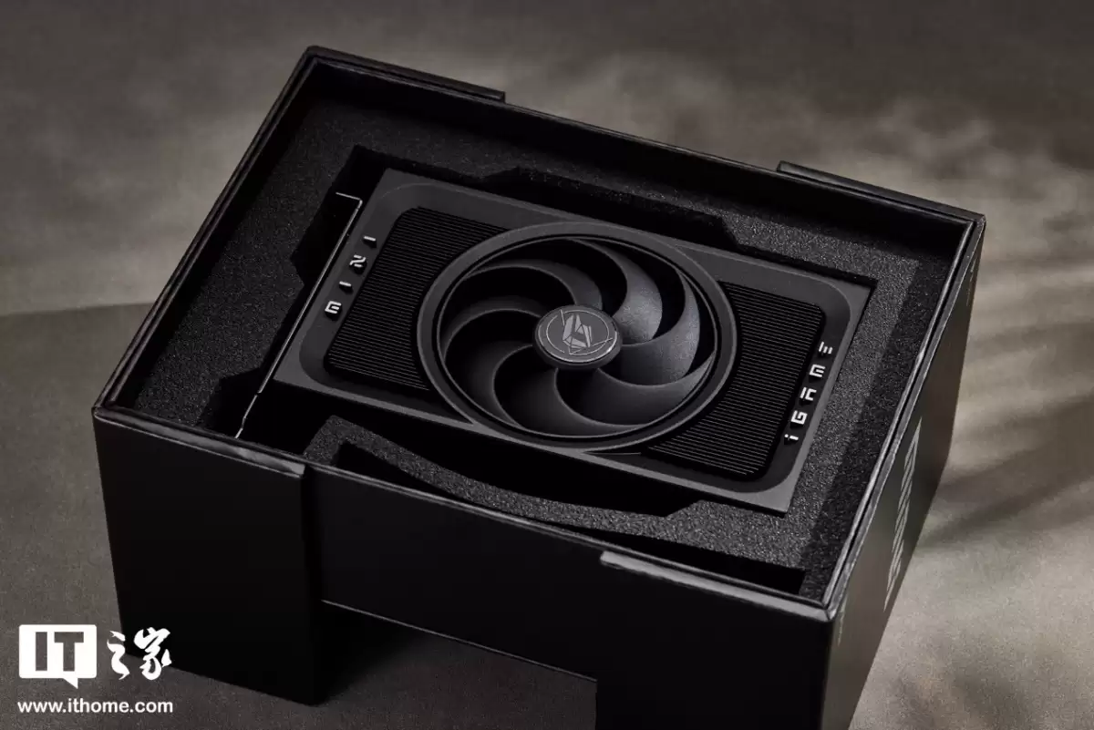 ��IT֮�������ҡ��߲ʺ� iGame GeForce RTX 5060 Ti Mini OC 16GB �Կ��������⣺С����ǿ����ITXС�������