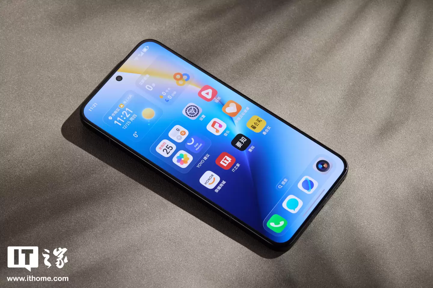 ��ҫ WIN ϵ���ֻ�ʵ�ģ���λ��ȵ羺���������� 10000 ����ʱ���