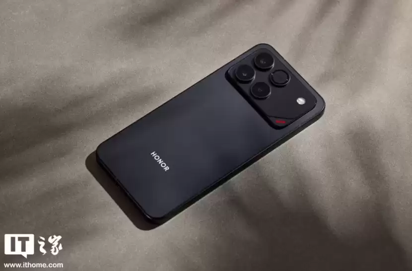 ��ҫ WIN ϵ���ذ��������羺�콢ӭ���±�˱�������ɢ�ȼ����ϴ��