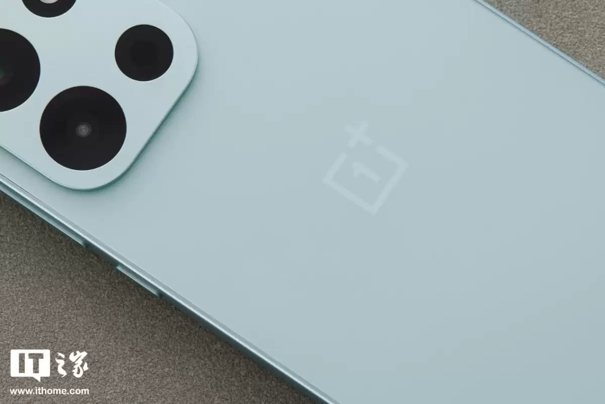 һ�� Turbo 6 ��Ұ��ͼ�ͣ�С������ɫ����ζ�е���