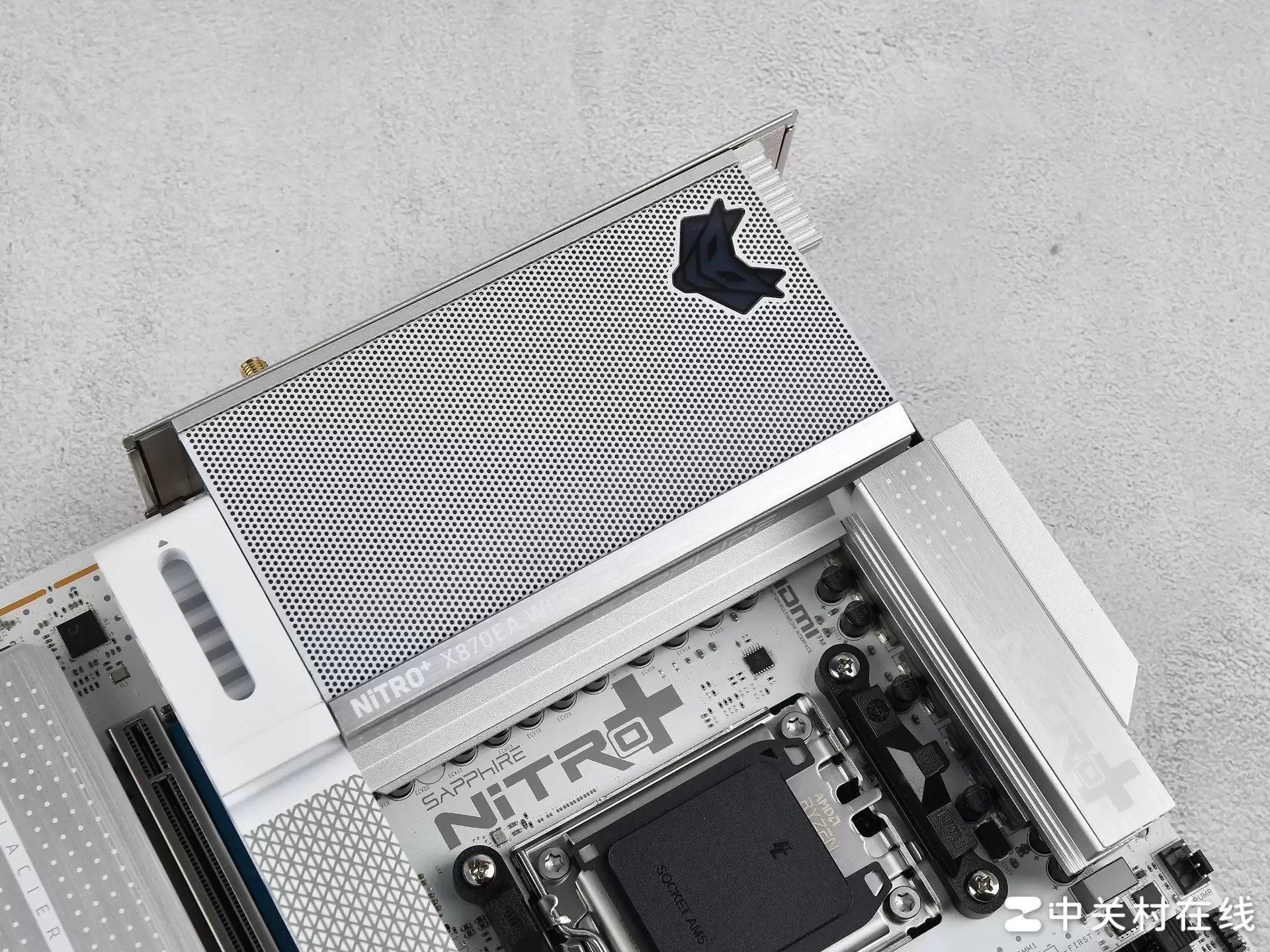 ֧�ֱ����Կ�������ʯ NITRO+ �������� X870EA PhantomLink PE��������