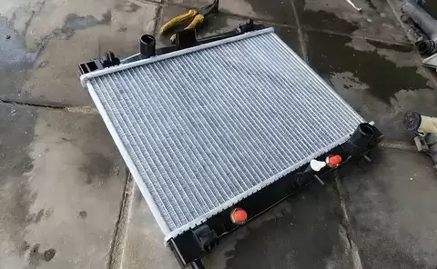 �Ӵ�����Һ�·��������ޣ���ɫ��ͬ�ٿɻ���