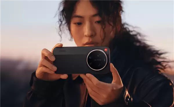 С��17 Ultra�ζ�����ٷ���Ӧ��OIS�ṹ��������������