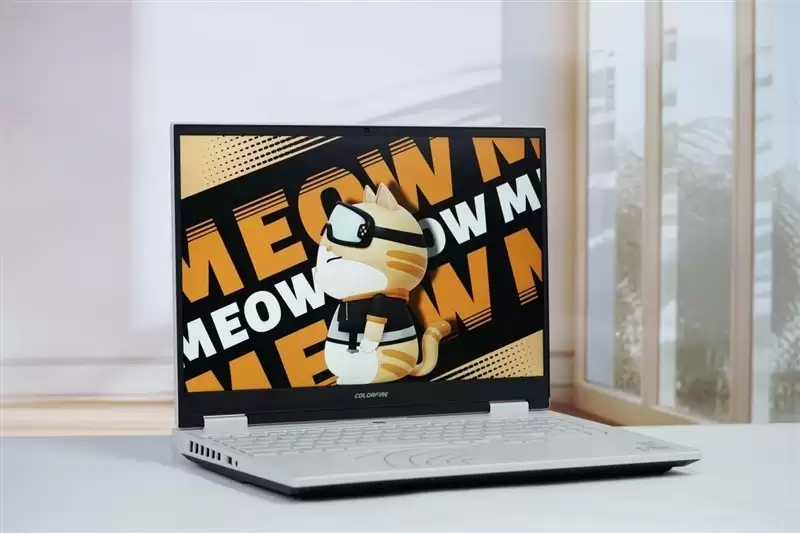 �߲ʺ��ٱ�MEOW R16 Pro���⣺���Լ۱���������