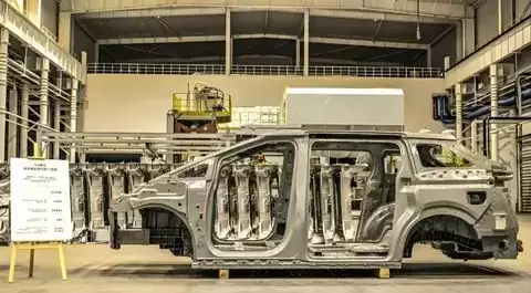 κ�����ں�һ��ѹ������Ӫ������������ʵ��������