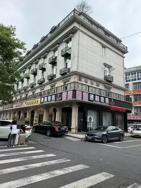 ���ڰ��ҳ����ε�Ѻ���ѡ��רҵ����������ȫ����