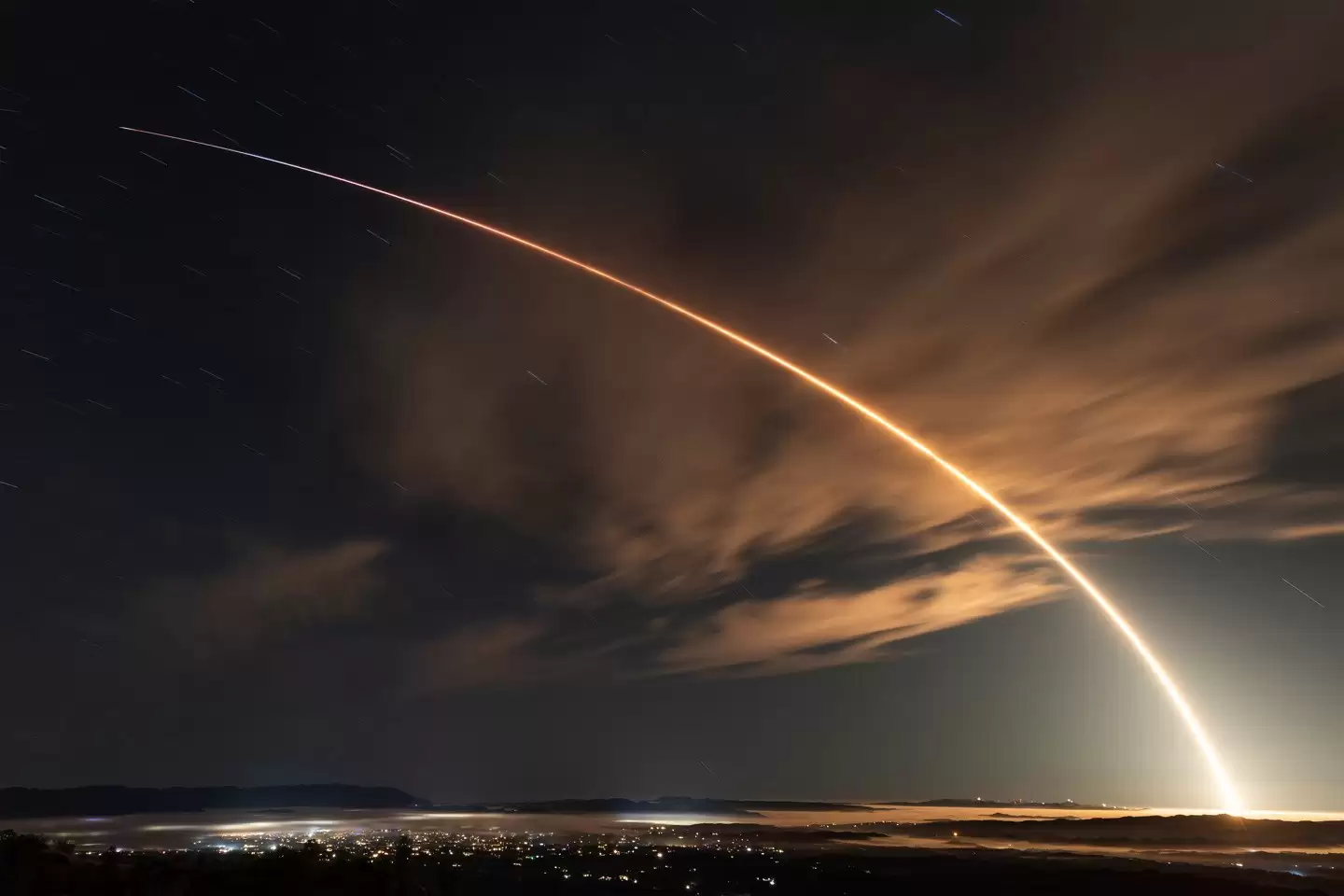 SpaceX 2025�����167�η��䣬�ٴ�����¼�¼