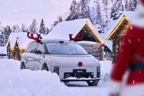 ��������12�½��������������ε��С��