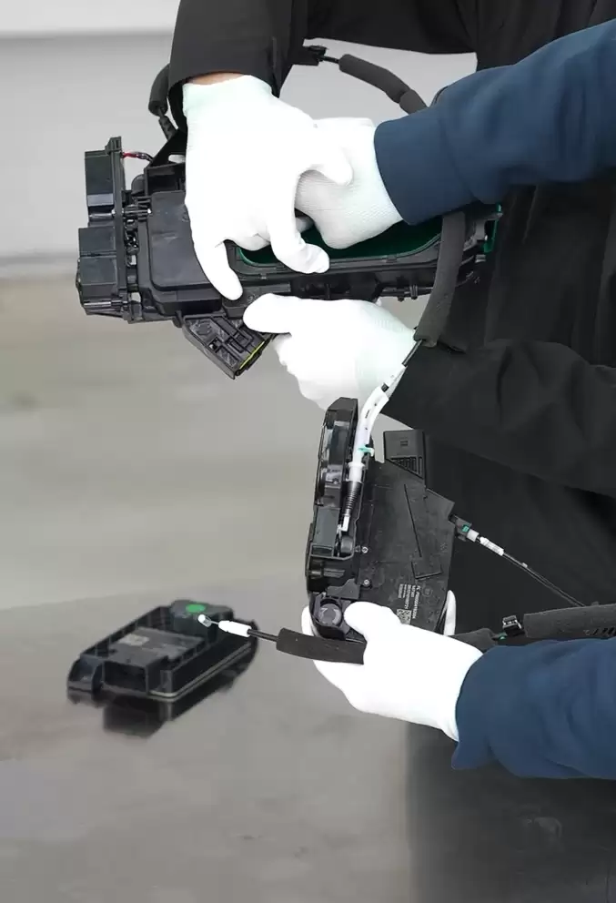 С��չʾ YU7 ������е���ߣ����ⶼ�У�ר�ñ��ݵ��