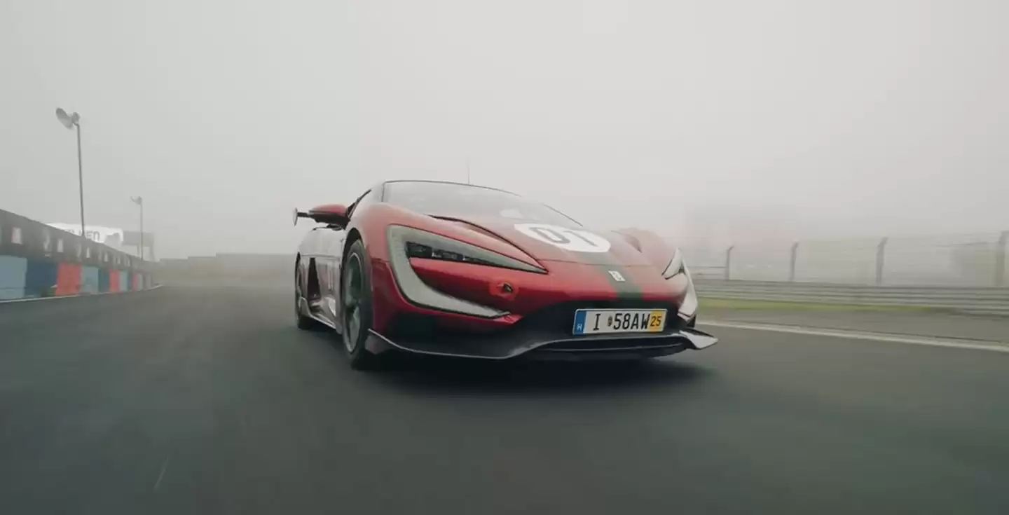 小米雷军再谈去纽北赛道:和比亚迪等同行共同努力,让全世界看到中国创新的力量 小米雷军再谈去纽北赛道:和比亚迪等同行共同努力,让全世界看到中国创新的力量