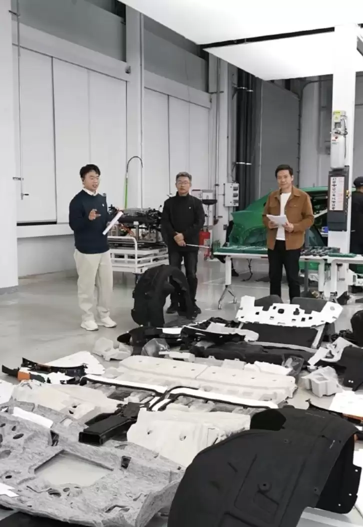 雷军:小米 YU7 汽车很多投入花在了看不到的地方,比如静音材料、隔热防晒等 雷军:小米 YU7 汽车很多投入花在了看不到的地方,比如静音材料、隔热防晒等