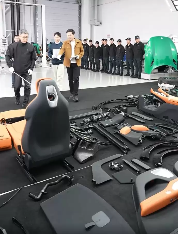 С�� YU7 Ϊ�β��ó���ͷ���׾��ƺÿ��Ҹ���ȫ���ֳ�����ǰ����