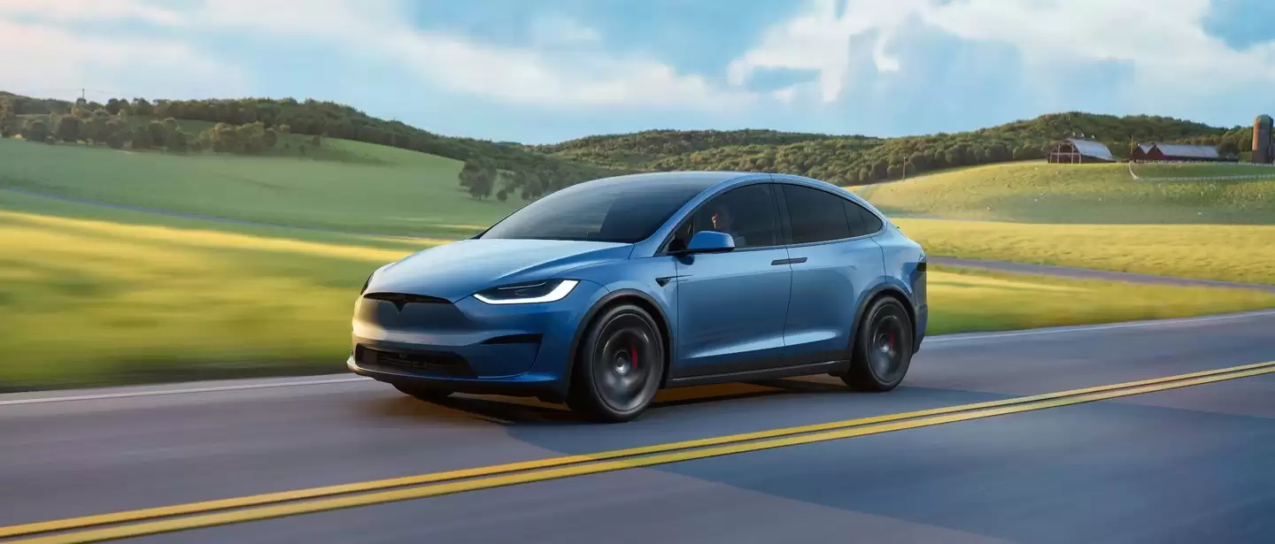 Model X ӭͷ��ײ��ҳ���һ���Ŀ�ɥ��������������˹����������˹�˿������������ʻΪ���Զ���ʻ��