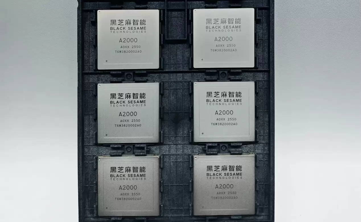 ��֥�����ܻ�ɽ A2000 �Ǽ�оƬͨ��������飬����ȫ���г�