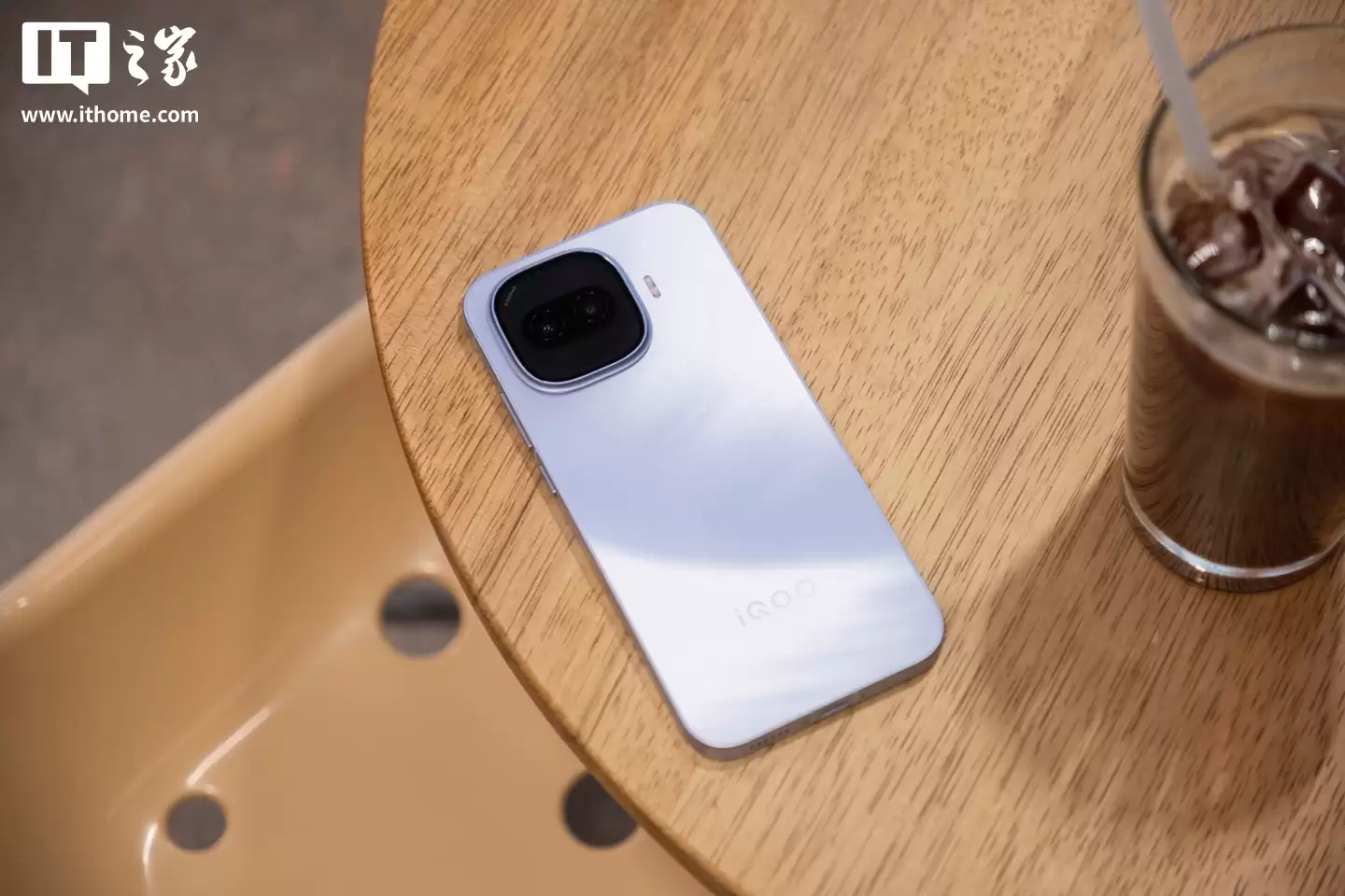 iQOO Z11 Turbo ͼ�ͣ��� R �� + ���� Deco���ָе���ϲ