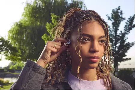 JBL �Ƴ� Sense Pro / Sense Lite ����ʽ�����߶�����3 ������