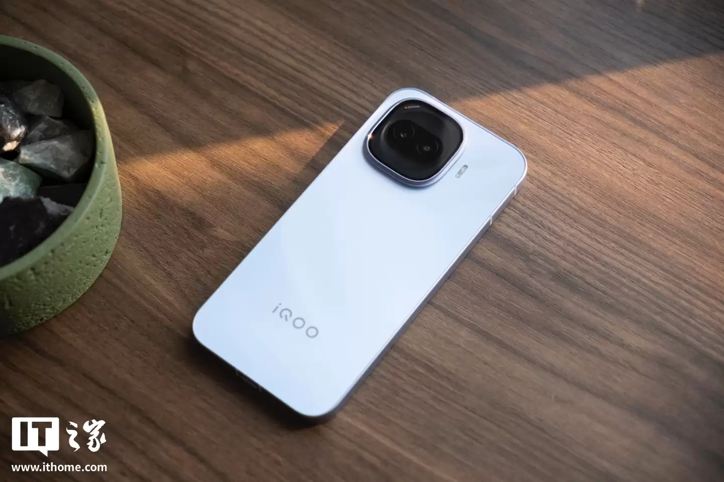 iQOO Z11 Turbo ͼ�ͣ��� R �� + ���� Deco���ָе���ϲ