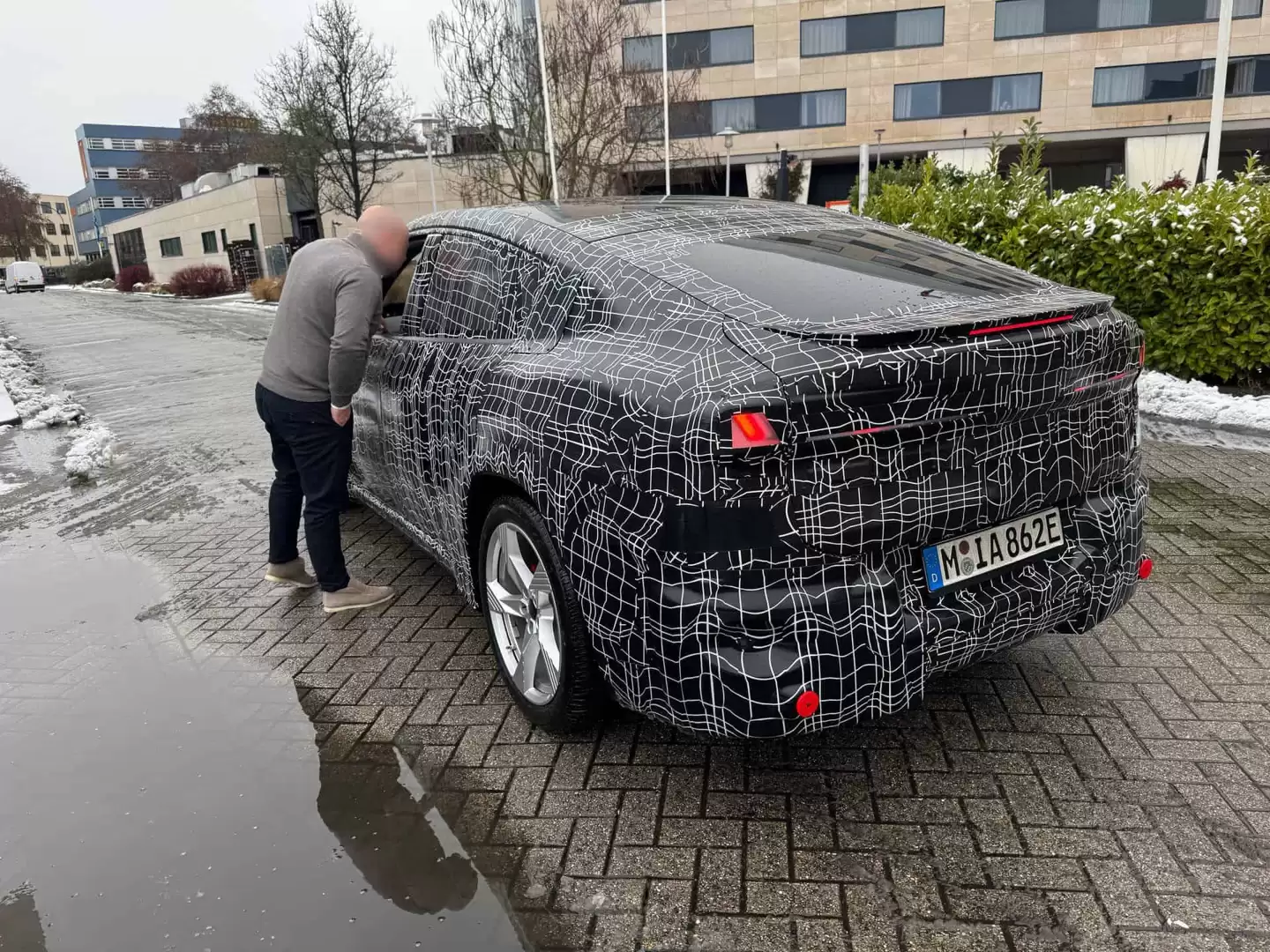 �����׿����� SUV�������� iX4 ʵ�������ع�