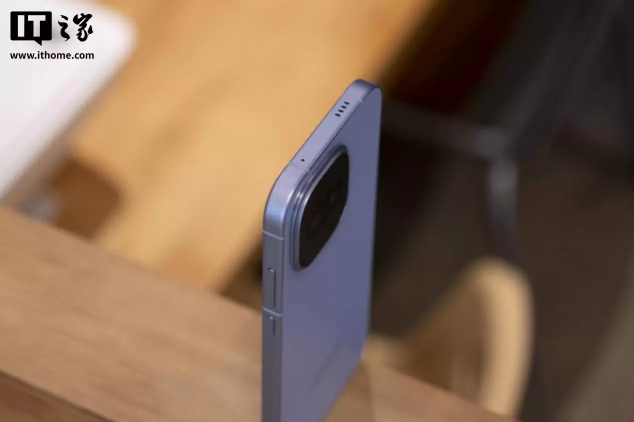 iQOO Z11 Turbo ͼ�ͣ��� R �� + ���� Deco���ָе���ϲ