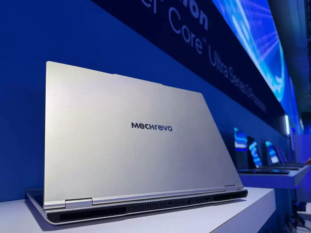 ȫ���׿� Panther Lake �ᱡ��Ϸ������е����ҫ�� 15 Pro ���� CES 2026