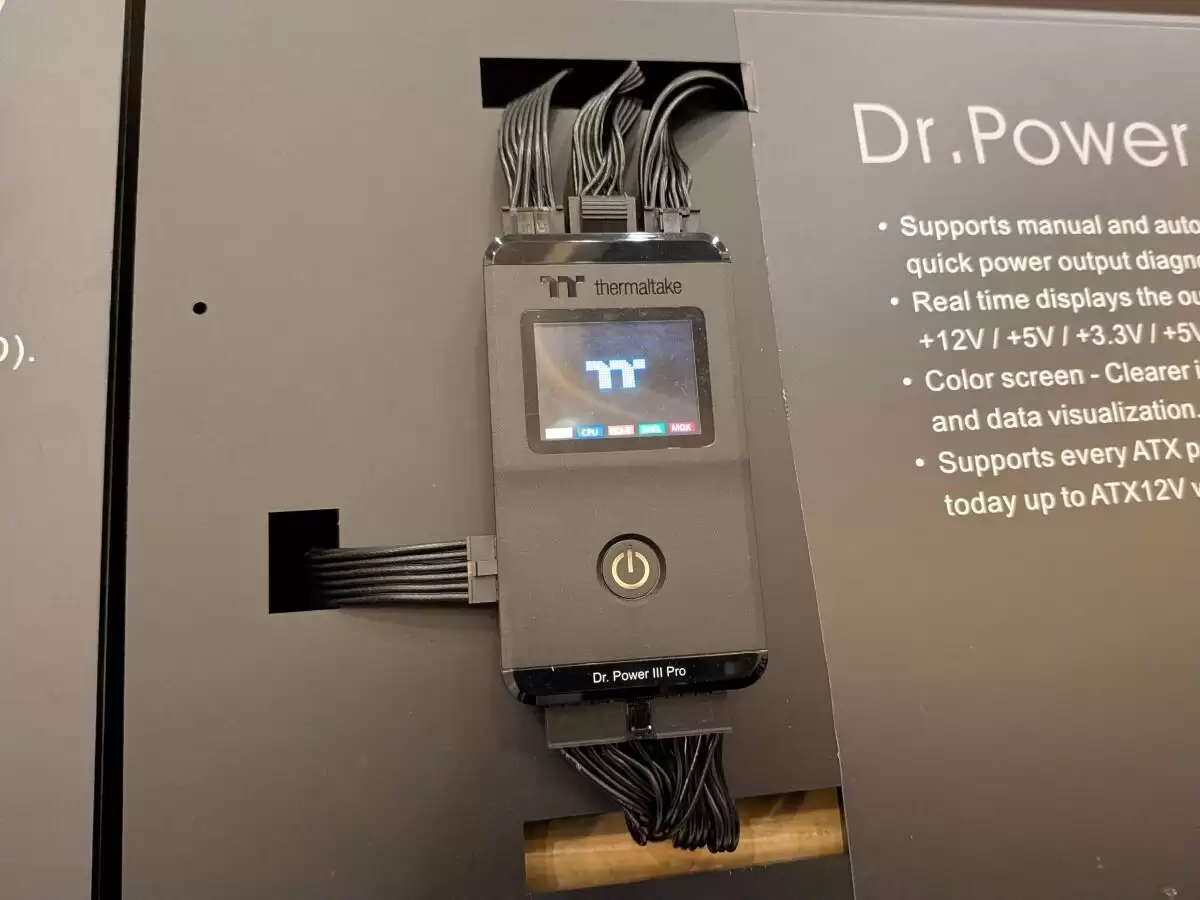 ��Խ CES 2026 ��Դ��Ʒ�ǳ����� 3000W �� SFX С����