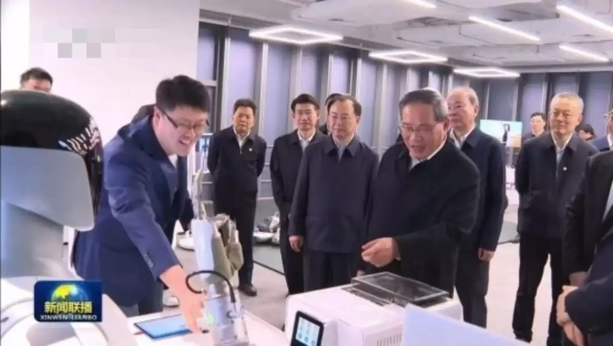 ��ǿ�������㶫���У���ƽ�����嶫��չʾ�㱨