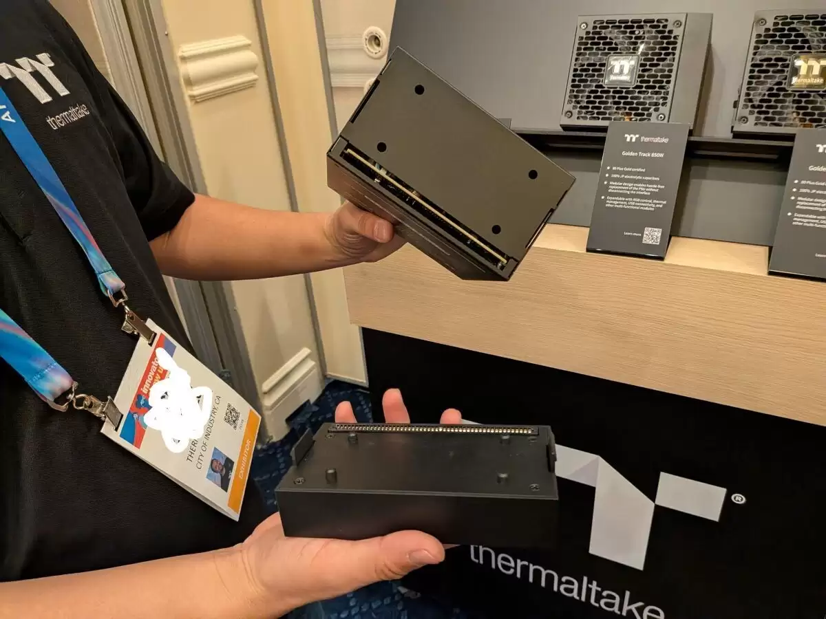 ��Խ CES 2026 ��Դ��Ʒ�ǳ����� 3000W �� SFX С����