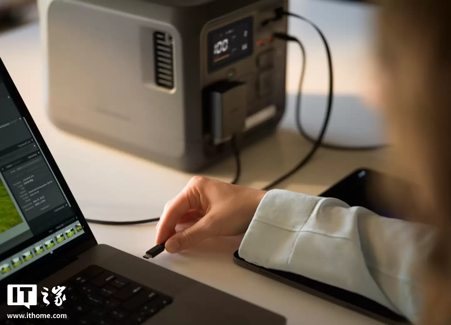 �� Power 1000 Mini �����Դ���������� 1 �ȵ硢�ȶ���� 1000W ���ʣ�2099 Ԫ��