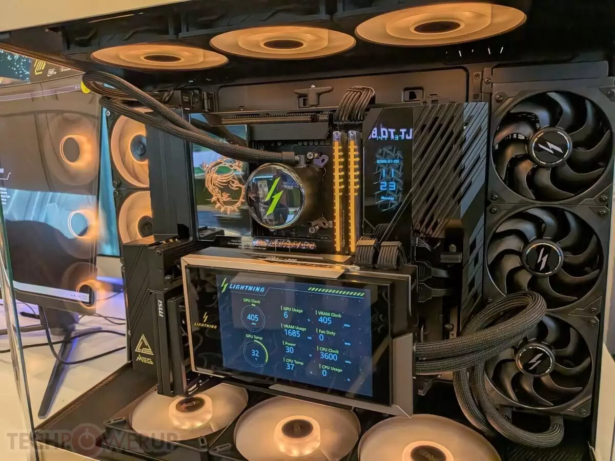 ȫ���� 1300 �ţ�΢����ǿ�Կ� RTX 5090 Lightning Z �ǳ���40 �� VRM ����