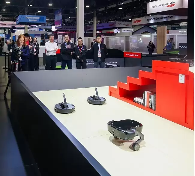 CES 2026��ʯͷ�Ƽ�Я�ֻʼ������ȫ���׿���ɨ¥�ݵ�ɨ�ػ���������