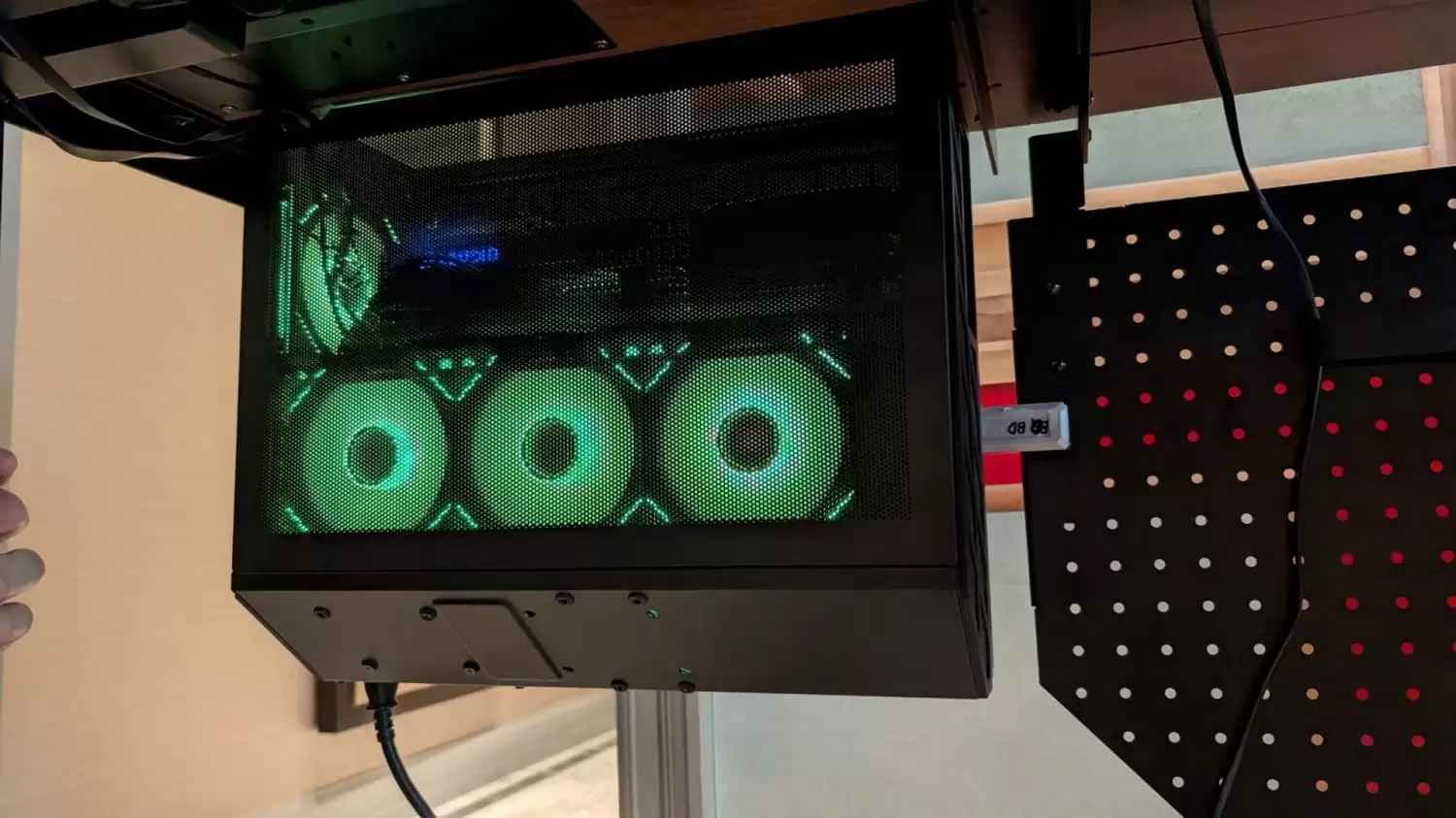 �Դ����Ի��䡢PS5 ��Ϸ��֧�ܣ����� DK-B �羺������