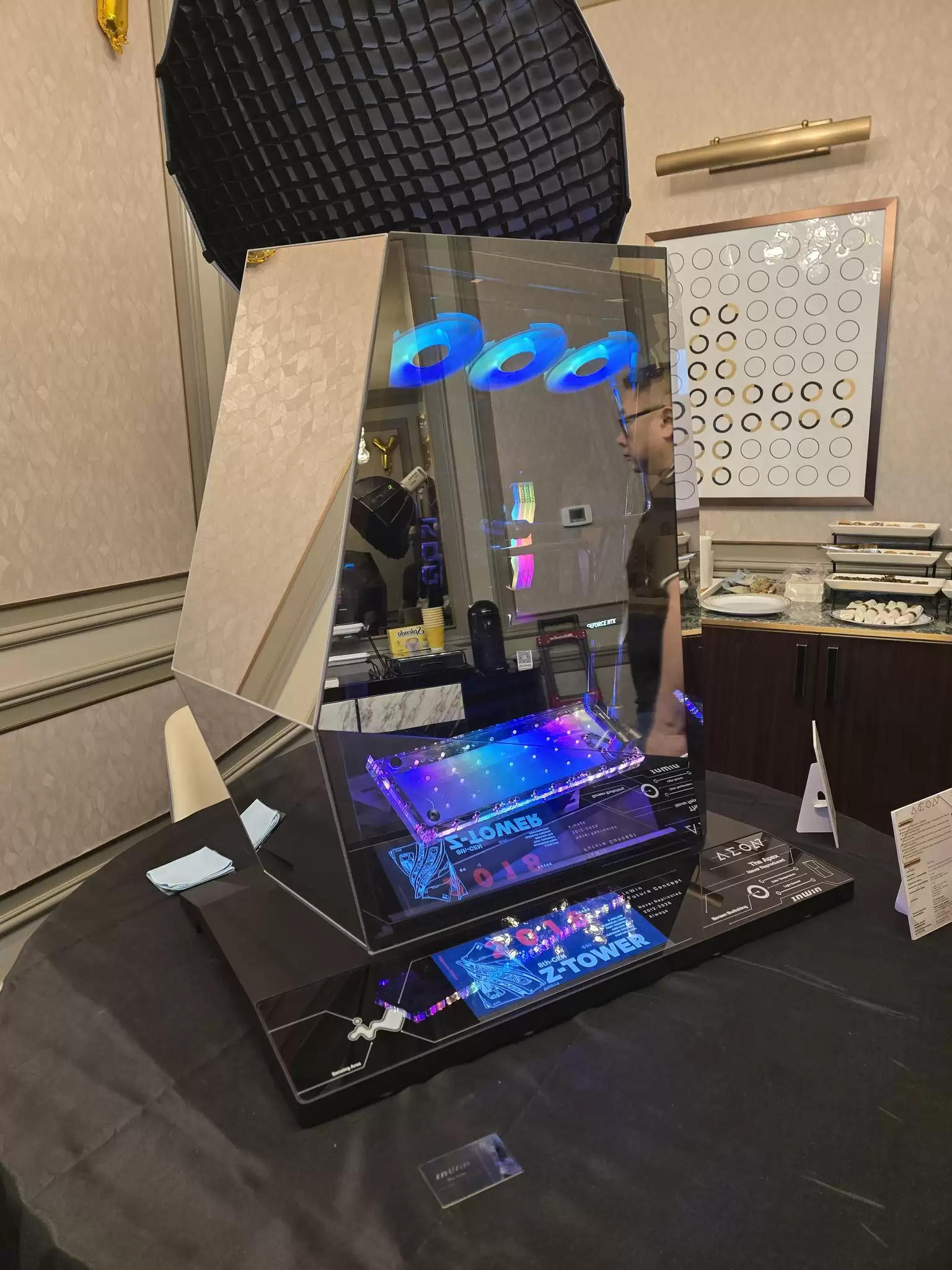 �� 12 �� Signature �������ӭ�� Aeon ����