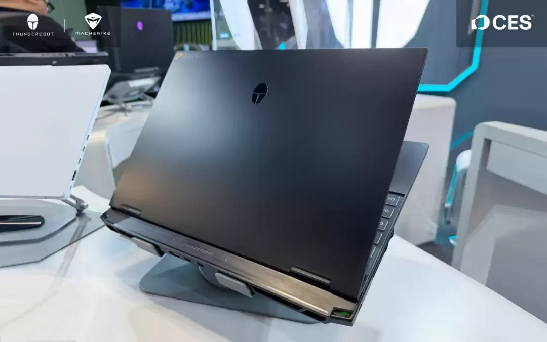 ������һ�������͡���Ϸ�� ZERO Air ��� CES 2026 ���㣬���� RTX 5090 ��������