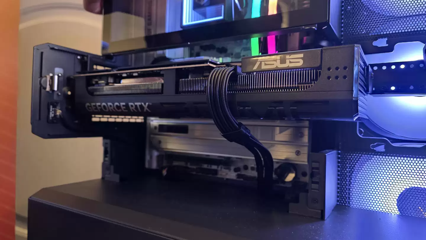 �ܾ����ȣ�׷���� Phanteks �����ǻ�һ��䣬Ϊ�Կ����衰�������䡱