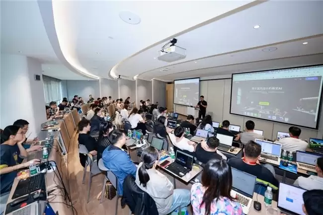 ���˶���AI�����ߣ��ŷ���Ͷ�ع��׽�AI���´���Բ���ٰ죡