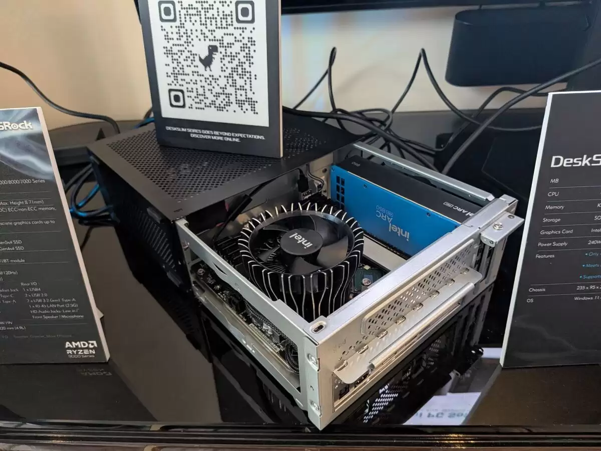 ����չʾ DeskSlim B760 ������ԣ�4.9 ������Ӣ�ض� Arc Pro B50 ����