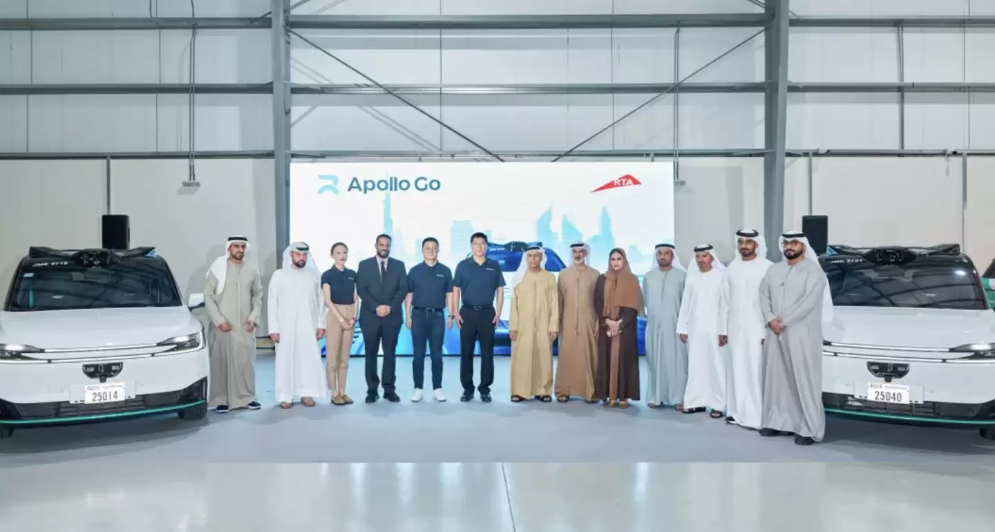 �ܲ����ܻ������ϰ��׸�ȫ���˼�ʻ�������ɣ��׸��������ͬ������