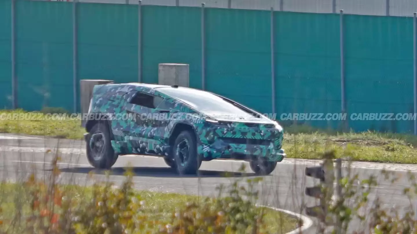 配全球最大挡风玻璃:沙特造车新势力 Ceer 的原型车曝光,宝马、富士康等撑腰 配全球最大挡风玻璃:沙特造车新势力 Ceer 的原型车曝光,宝马、富士康等撑腰