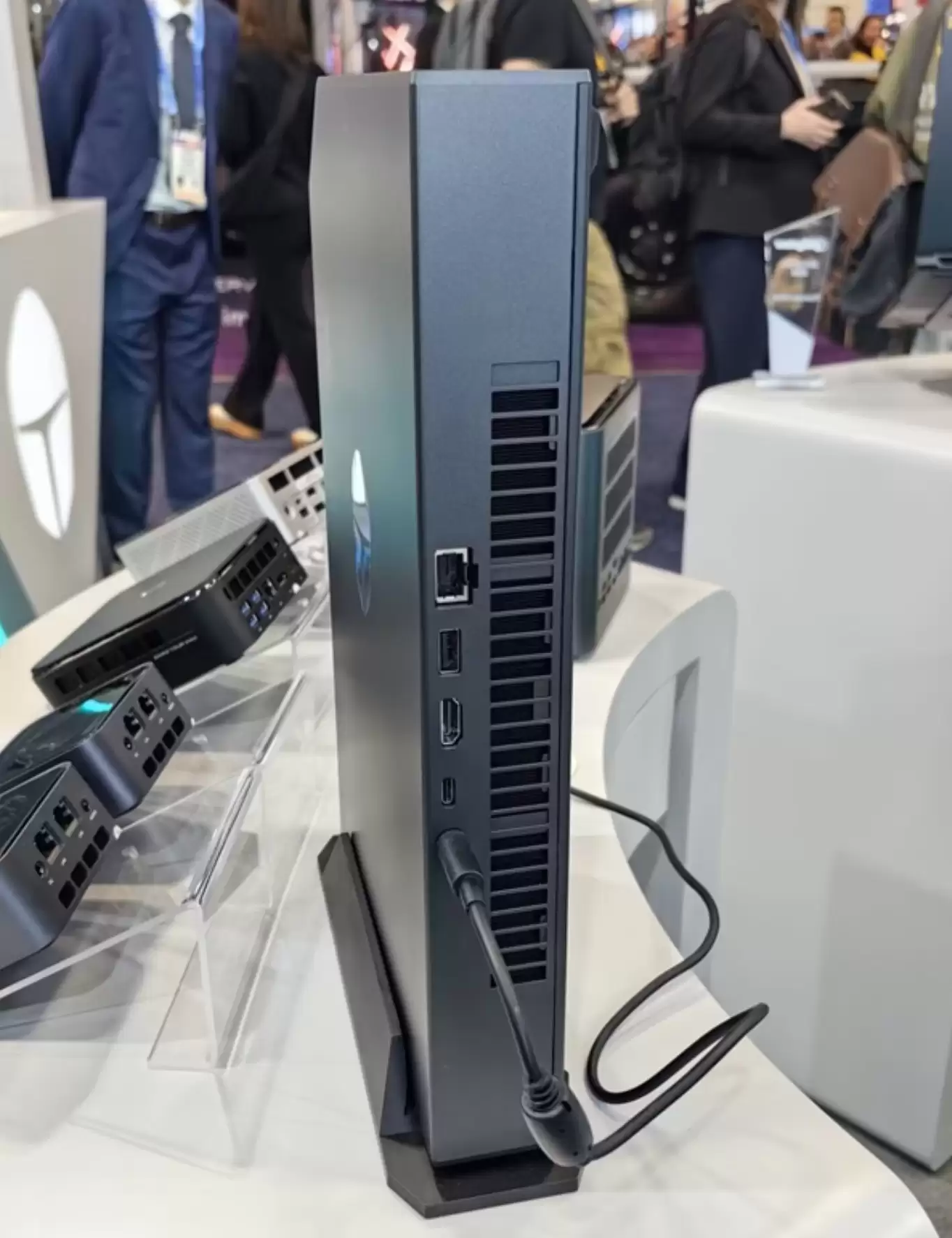 CES2026������ȫ�����������ǳ� ����䱸Ultra 9 275HX+RTX 5090LP