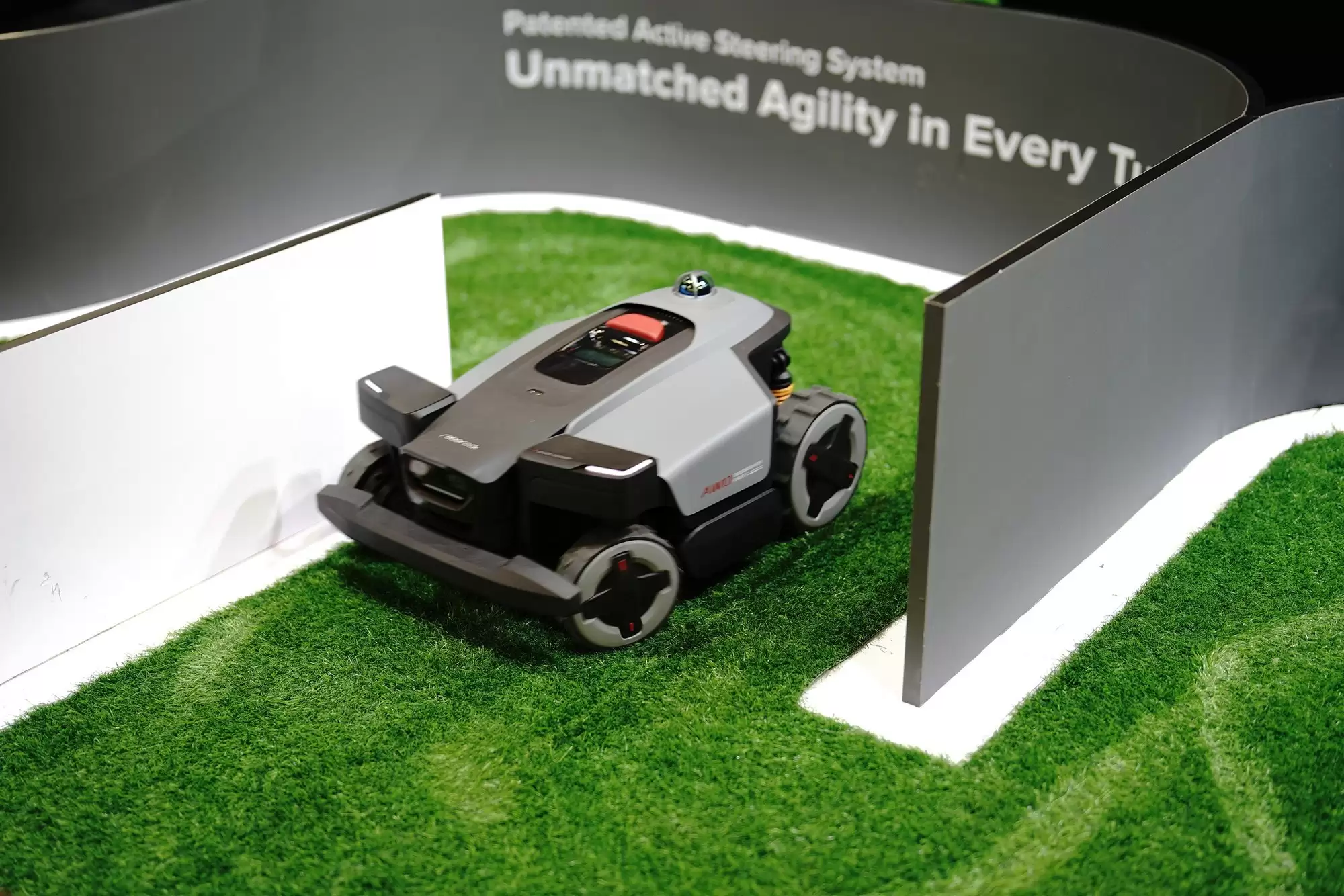 CES 2026��ʯͷ�Ƽ�Я�ֻʼ������﷢��ȫ���׿���ɨ¥�ݵ�ɨ�ػ�����