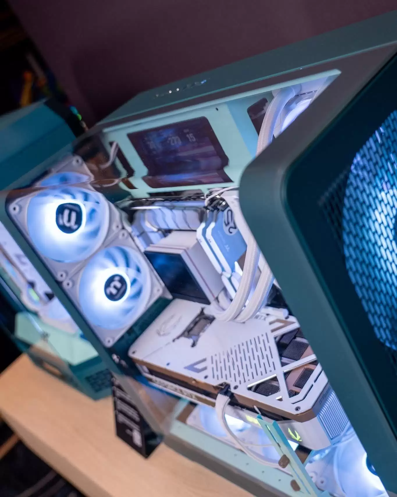 2026 ���ɫ�ʣ���Խ�Ƴ�������ࡱ��ɫ������Ʒ