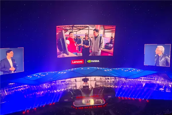 ������Ӣΰ��Я�ַ���AI�Ƴ���������������ҵ��������̬