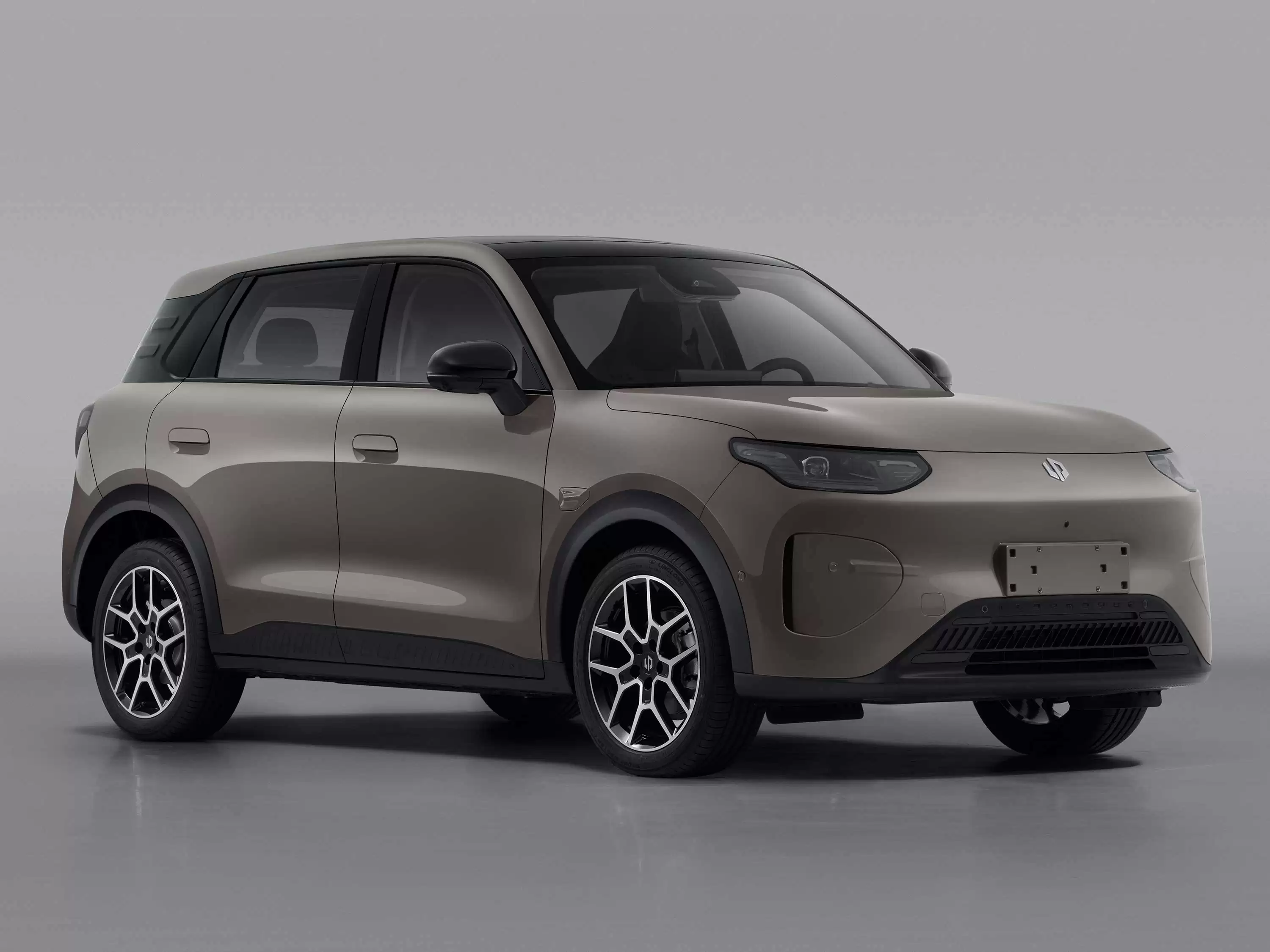 ���� A10 ����С�� SUV ����걨�����ؼ����״� + ��ͨ 8650 оƬ