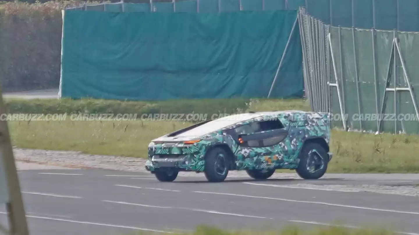 配全球最大挡风玻璃:沙特造车新势力 Ceer 的原型车曝光,宝马、富士康等撑腰 配全球最大挡风玻璃:沙特造车新势力 Ceer 的原型车曝光,宝马、富士康等撑腰